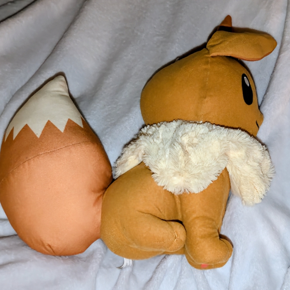 The Toy Factory Pokemon Eevee Plush Stuffed Animal Plush Toy - Picture 3 of 10
